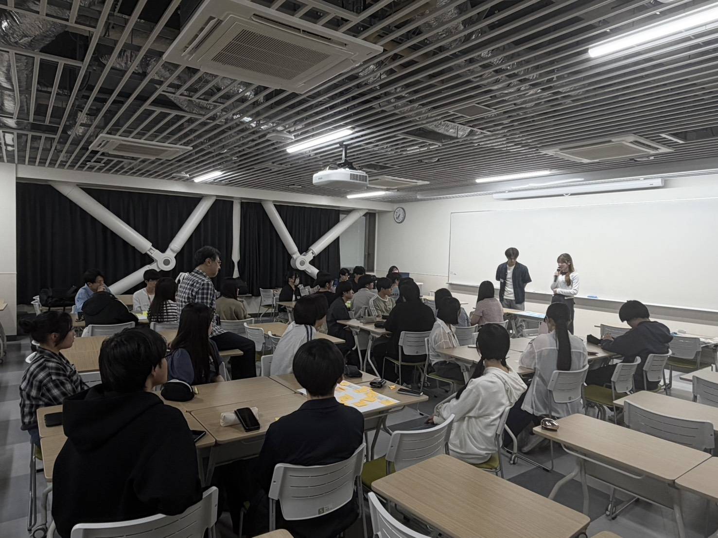班ごとに発表