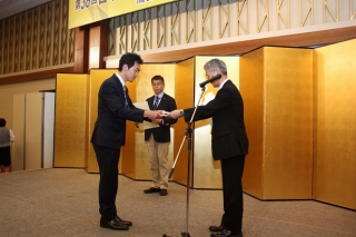 奨励論文賞2014 高氏 修平 氏