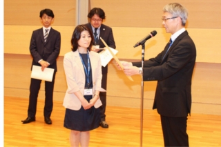奨励論文賞2017 長友 香苗 氏