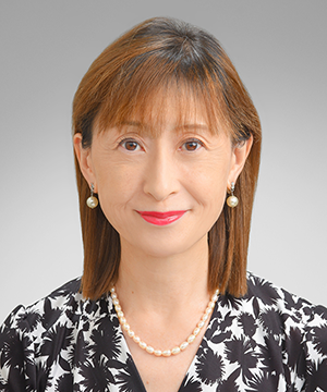 前田　佳子